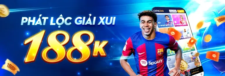 Khung cảnh sân đấu đá gà trực tuyến sôi động